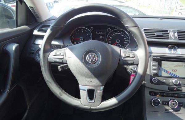 Volkswagen Passat 2.0 TDi CZ VAVIGACE, VYHŘ. SEDADLA, nabídka A60/18