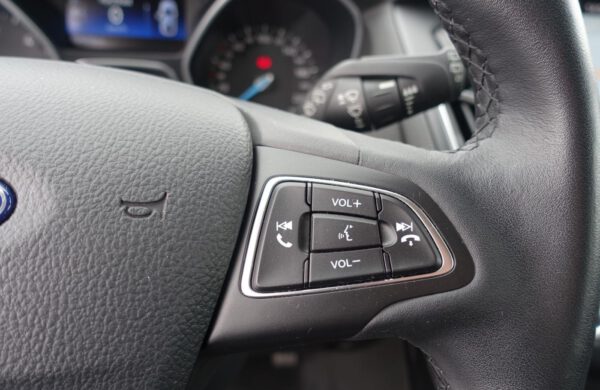 Ford Focus 2.0 TDCi Titanium ZIMNÍ PAKET, SYNC, nabídka A61/21
