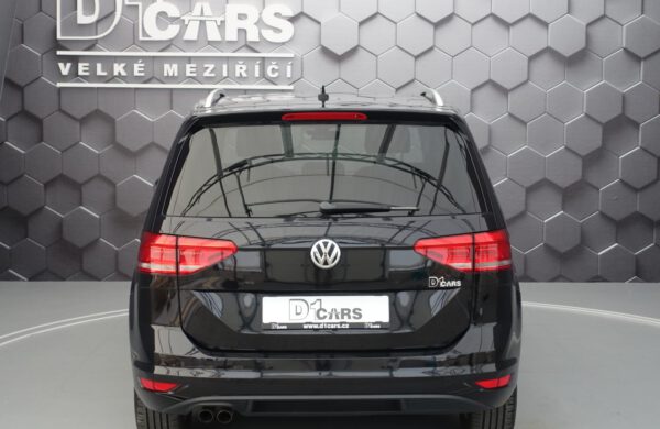 Volkswagen Touran 2.0 TDi Highline 7 MÍST, nabídka A66/20