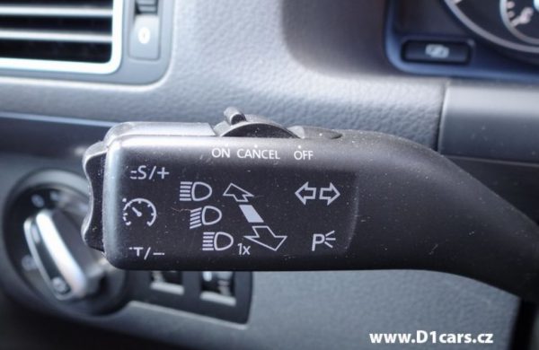 Volkswagen Touran 1.6TDi Comfortline NAVI, PARKOVACÍ KAMERA, nabídka A69/15