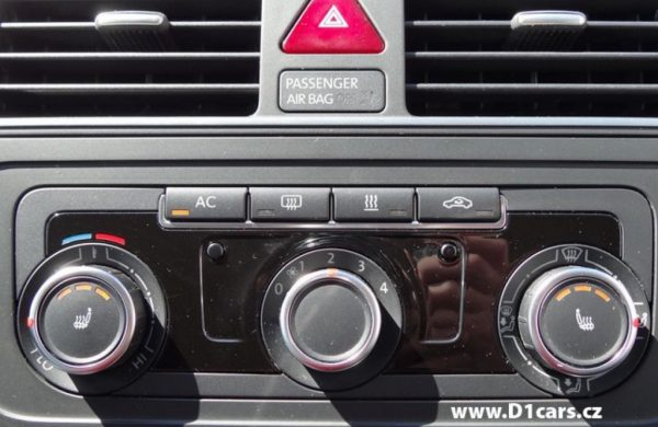 Volkswagen Touran 1.6TDi Comfortline NAVI, PARKOVACÍ KAMERA, nabídka A69/15