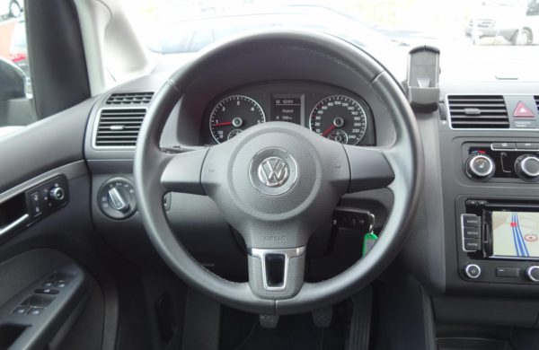 Volkswagen Touran 2.0 TDi Comfort NAVI, VYHŘ. SEDADLA, nabídka A69/18