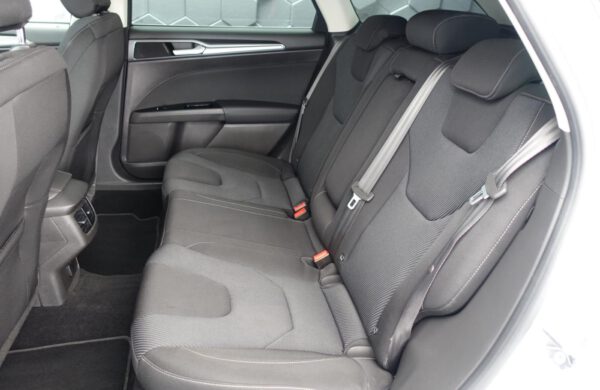 Ford Mondeo 2.0 TDCi NAVI, SYNC 3, ZIMNÍ PAKET, nabídka A71/20