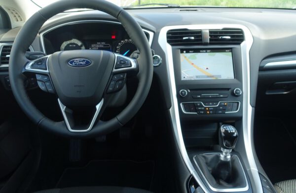 Ford Mondeo 2.0 TDCi NAVI, SYNC 3, ZIMNÍ PAKET, nabídka A71/20
