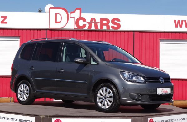 Volkswagen Touran 2.0 TDi Highline BI-XENONY, CZ NAVI, nabídka A75/17