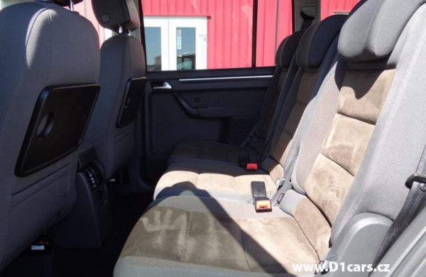 Volkswagen Touran 2.0 TDi Highline BI-XENONY, CZ NAVI, nabídka A75/17