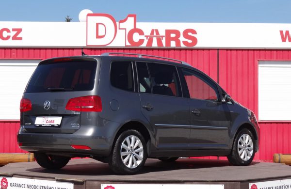 Volkswagen Touran 2.0 TDi Highline BI-XENONY, CZ NAVI, nabídka A75/17