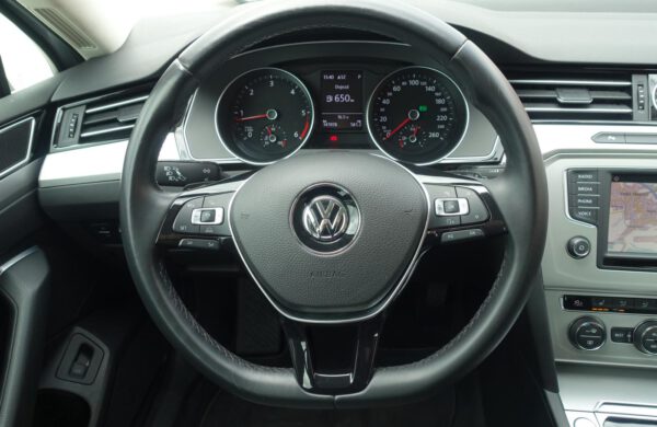 Volkswagen Passat 2.0TDi LED SVĚTLA,ACC TEMPOMAT,NAVI, nabídka A76/20