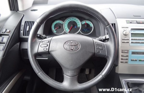 Toyota Corolla Verso 2.2 D4D DIGI KLIMA, SERVISNÍ KNÍŽKA, nabídka A84/16