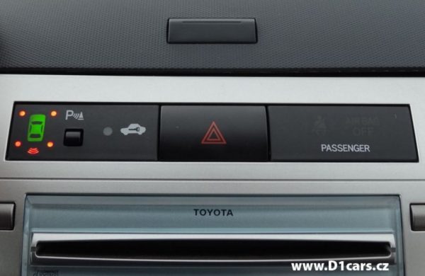 Toyota Corolla Verso 2.2 D4D DIGI KLIMA, SERVISNÍ KNÍŽKA, nabídka A84/16