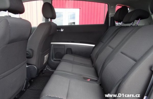 Toyota Corolla Verso 2.2 D4D DIGI KLIMA, SERVISNÍ KNÍŽKA, nabídka A84/16