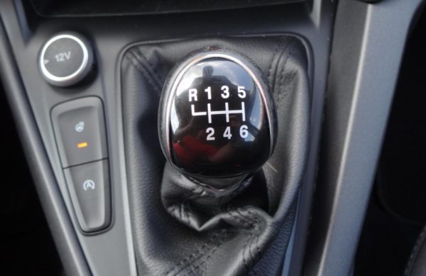 Ford Focus 1.6 TDCi FACELIFT, NAVI,ZIMNÍ PAKET, nabídka A86/18
