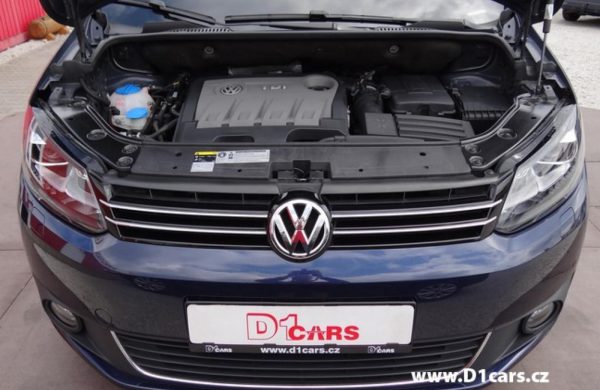 Volkswagen Touran 2.0TDi DSG 7 MÍST PANORAMA BIXENONY, nabídka A87/17