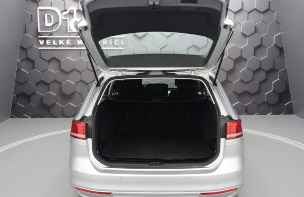 Volkswagen Passat 2.0 TDi Bi-XENONY, ACC ,KAMERA 360°, nabídka A87/20