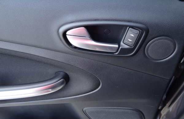 Ford S-MAX 2.0 TDCi 7 MÍST XENONY, NAVIGACE CZ, nabídka A96/18