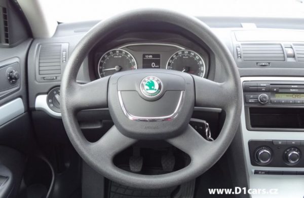 Škoda Octavia 1.6 TDi CR Combi Ambiente, nabídka A9/16