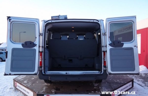 Ford Transit 2.2 TDCi 9 MÍST KLIMA, VYHŘ. SKLO, nabídka A9/17