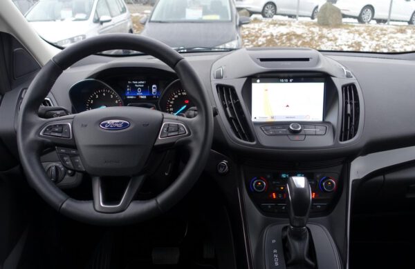 Ford Kuga 1.5 EcoBoost 4×4 129 kW, nabídka A9/22