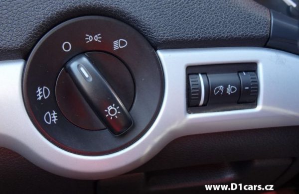 Škoda Octavia 1.6 TDi NAVIGACE, VYHŘÍVANÁ SEDADLA, nabídka AV11/16