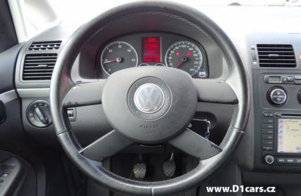 Volkswagen Touran 2.0 TDI Highline 100 kW, Vyhř. sedadla, nabídka AV19/14