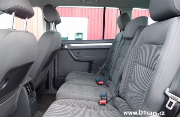 Volkswagen Touran 2.0 TDI Highline 100 kW, Vyhř. sedadla, nabídka AV19/14