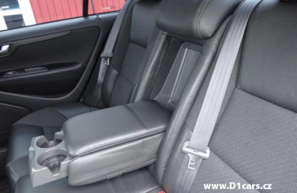 Volvo S60 2.4 D5 AUTOMAT, AUT.KLIMA, NEZ.TOPENÍ, nabídka AV19/16