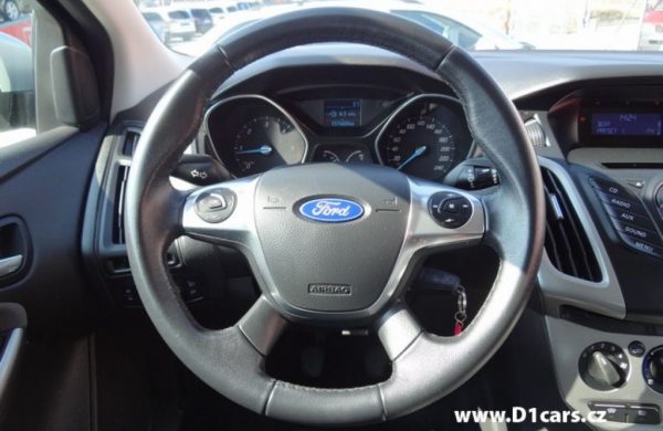 Ford Focus 1.6 TDCi SERVISNÍ KNÍŽKA,VYHŘ. SKLO, nabídka AV21/16