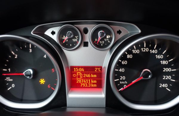 Ford Focus 1.6 TDCi Style VYHŘ. SKLO + SEDADLA, nabídka AV24/18