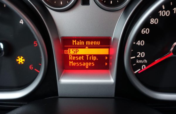 Ford Focus 1.6 TDCi Style VYHŘ. SKLO + SEDADLA, nabídka AV24/18