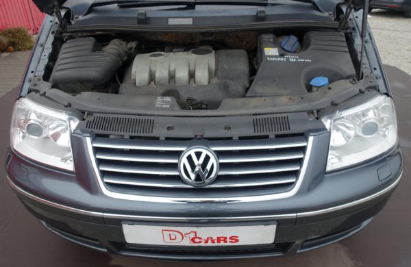 Volkswagen Sharan 2.0 TDi VYHŘ. SKLO + SEDADLA,XENONY, nabídka AV25/18