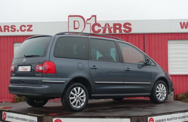 Volkswagen Sharan 2.0 TDi VYHŘ. SKLO + SEDADLA,XENONY, nabídka AV25/18