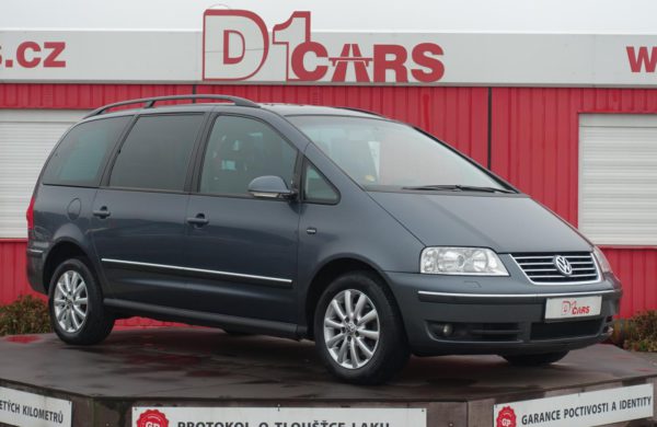 Volkswagen Sharan 2.0 TDi VYHŘ. SKLO + SEDADLA,XENONY, nabídka AV25/18