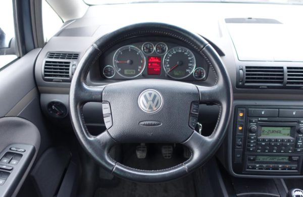 Volkswagen Sharan 2.0 TDi VYHŘ. SKLO + SEDADLA,XENONY, nabídka AV25/18