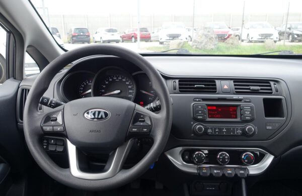 Kia Rio 1.25 CVVT 63 kW 30.000 km, nabídka AV8/22