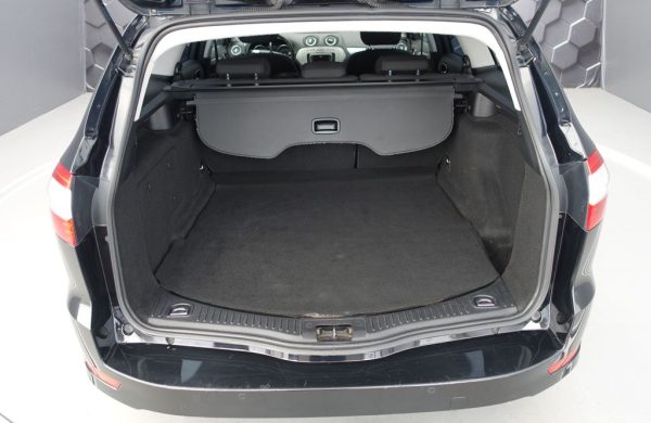 Ford Mondeo 2.0 TDCi 103 kW, nabídka c8e95f32-9cf0-45a3-8902-0defca1f6c71