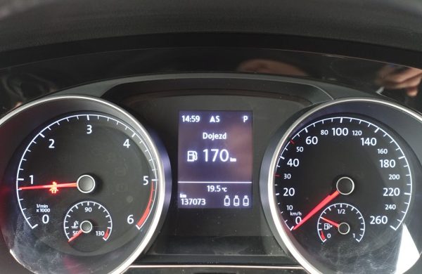 Volkswagen Touran 2.0 TDi  Comfortline ACC, nabídka bf3c1524-2802-49d9-9d3b-88ab0f30654b