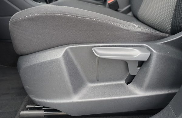 Volkswagen Touran 2.0 TDi  Comfortline ACC, nabídka bf3c1524-2802-49d9-9d3b-88ab0f30654b