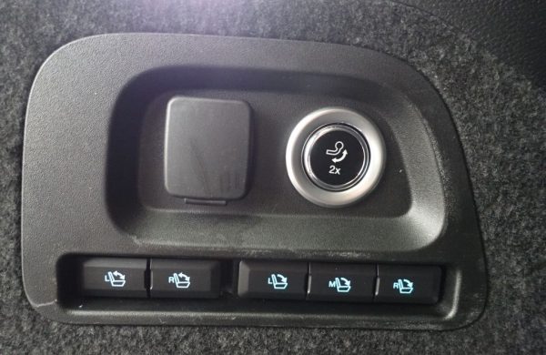 Ford Galaxy 2.0 EcoBlue Titanium, nabídka eaa0c577-4770-46f2-bcda-e5c017e893fb