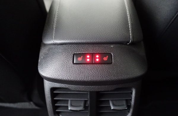 Ford Mondeo 2.0 EcoBlue LED SVĚTLA, nabídka 129e8866-a789-419d-b088-392dae0f29f1