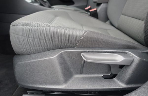 Volkswagen Golf 2.0 TDi Comfortline, nabídka 9d7d8a3f-33ec-4533-bb37-6b4e80da8335