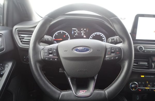 Ford Focus 2.0 ST 140 kW LED SVĚTLA, nabídka 56bc45b6-4cba-4f8a-b3e9-f0542c7123e1