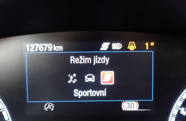 Ford Focus 2.0 ST 140 kW LED SVĚTLA, nabídka 56bc45b6-4cba-4f8a-b3e9-f0542c7123e1