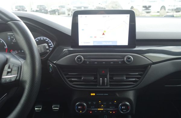 Ford Focus 2.0 ST 140 kW LED SVĚTLA, nabídka 56bc45b6-4cba-4f8a-b3e9-f0542c7123e1
