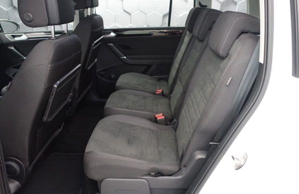 Volkswagen Touran 2.0 TDi Highline LED SVĚTLA, nabídka bdb20b52-6156-4162-886b-b5a45618d4d1