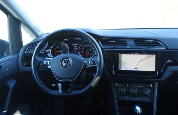 Volkswagen Touran 2.0 TDi DSG 7 MÍST, nabídka 859c3af6-6f36-4185-9fa9-10301f47b0dd