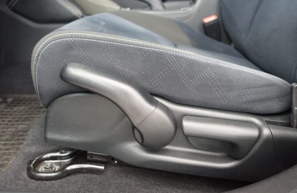 Honda Civic 1.4 i VTEC COMFORT, nabídka dbfa7a14-3edd-41c9-8816-77db69c7e737