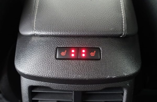 Ford Mondeo 140 kW, AT8, KAMERA, TAŽNÉ, nabídka 9879615c-c764-418f-8c31-6259d2c96d5f