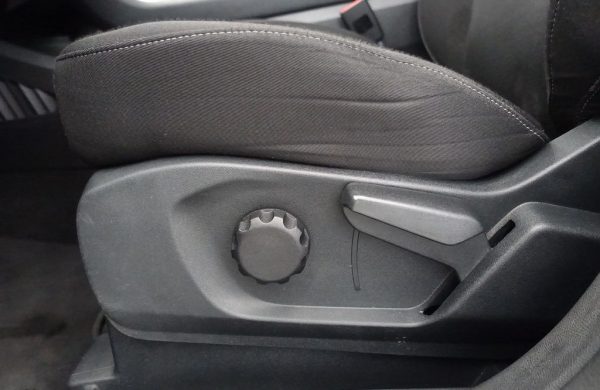 Ford S-Max 140 kW, AT8, LED SVĚTLA, nabídka 755e2c50-79f3-4ef8-a183-5236f4234505