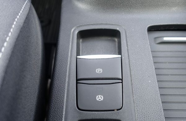 Ford Focus 1.0 EcoBoost ZIMNÍ PAKET, nabídka d6c9c1a0-3d4e-413d-b969-cbfe03642b3b