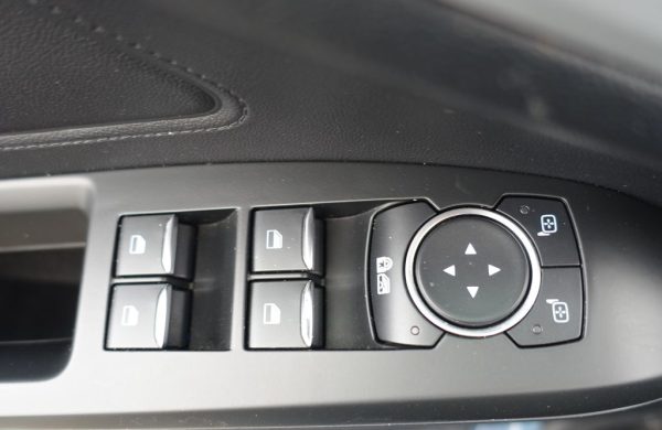 Ford Focus 1.0 EcoBoost ZIMNÍ PAKET, nabídka d6c9c1a0-3d4e-413d-b969-cbfe03642b3b